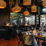 Ambassador Centre 3*