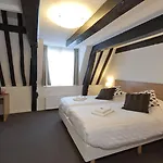 Ambassador Centre Hotel