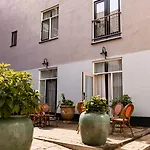 Hotel Ambassador Centre 3*