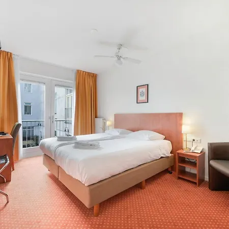 Ambassador Centre 3*