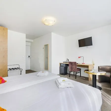 Ambassador Centre 3*