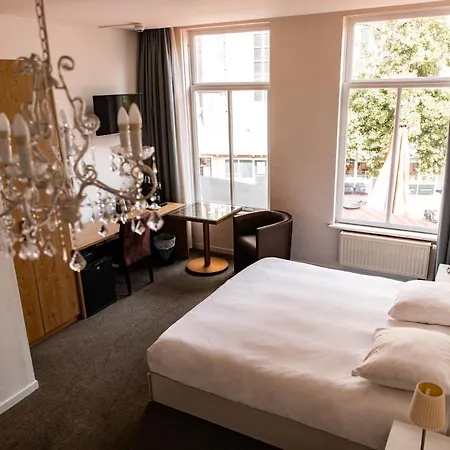 Ξενοδοχείο Ambassador Centre 3*