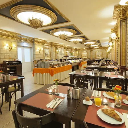Ambassador Centre 3* 하를렘