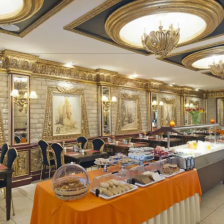 Ambassador Centre Отель Гарлем