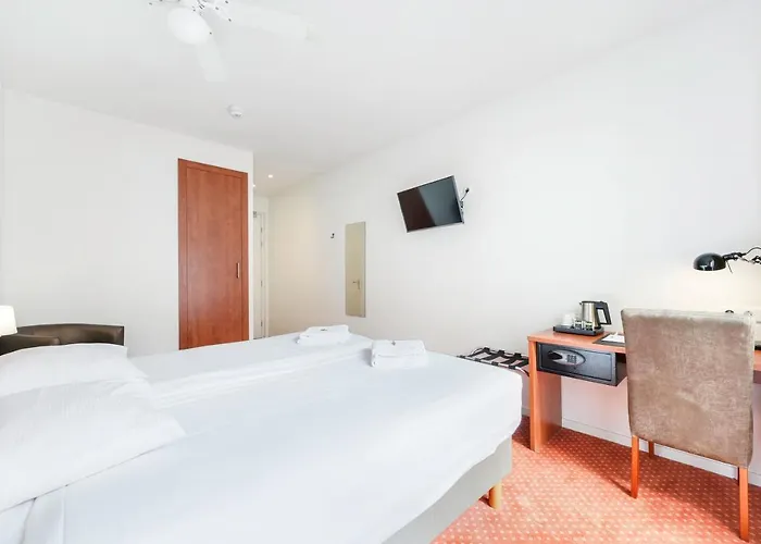 Hotel Ambassador Centre