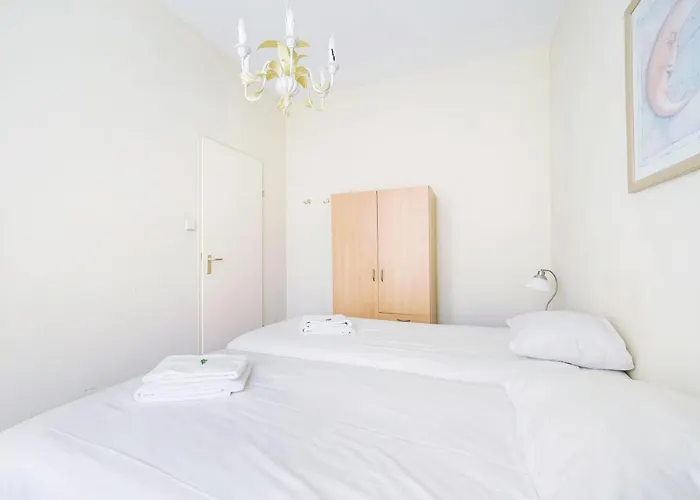 Ambassador Centre 3*