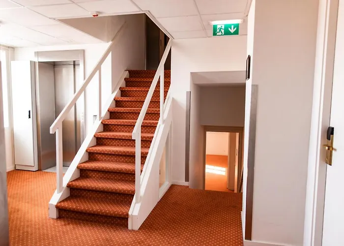 Hotel Ambassador Centre 3*