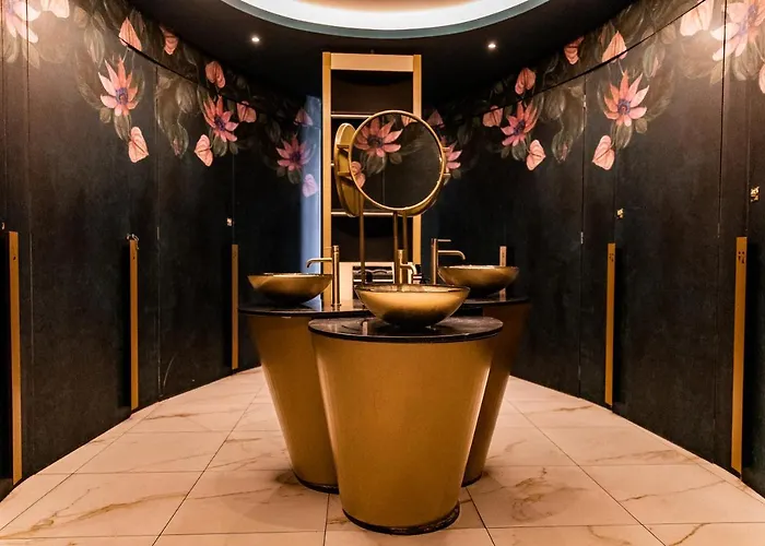 Ambassador Centre 3*