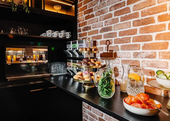 Ambassador Centre Hotel