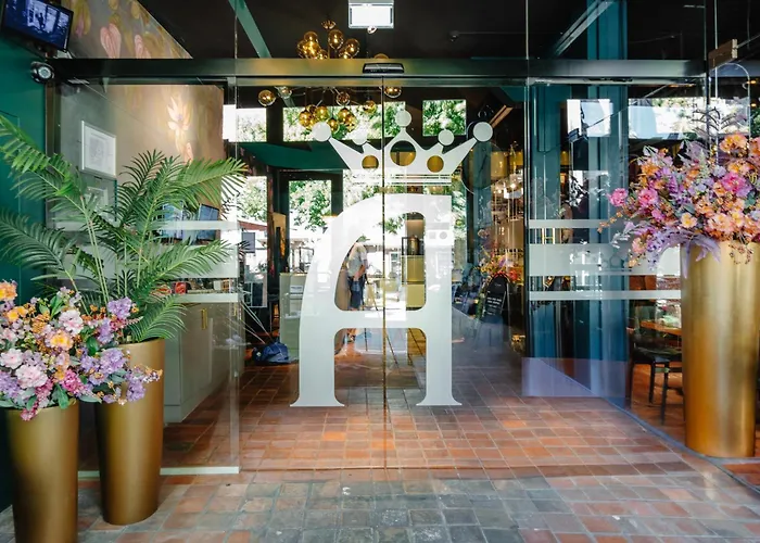 Hotel Ambassador Centre