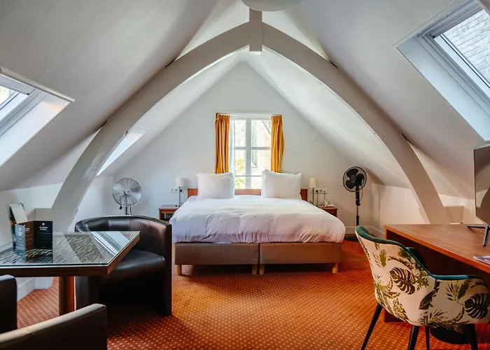 Hotel Ambassador Centre 3*