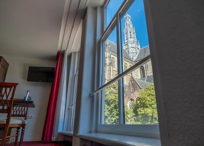 Ambassador Centre 3*