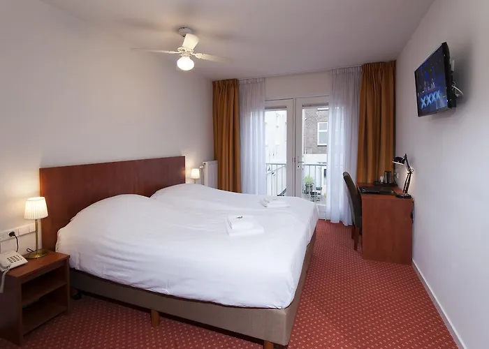 Ambassador Centre Hotel