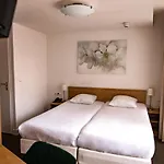 Ambassador Centre Hotel