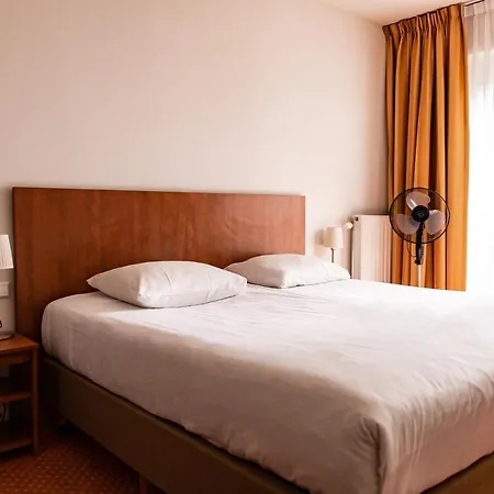 Hotel Ambassador Centre 3*